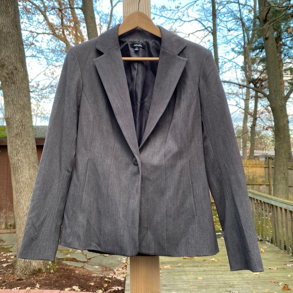 Rafaella Blazer / Suit Jacket in Gray